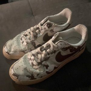 Nike camo brown size 10.5